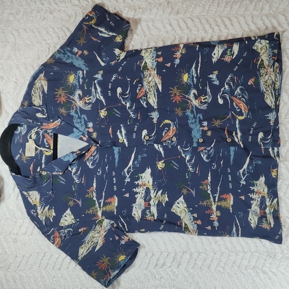 317. Faherty Rayon Camp Shirt | Color: Navy Sea To Ski - Picture 9 of 9